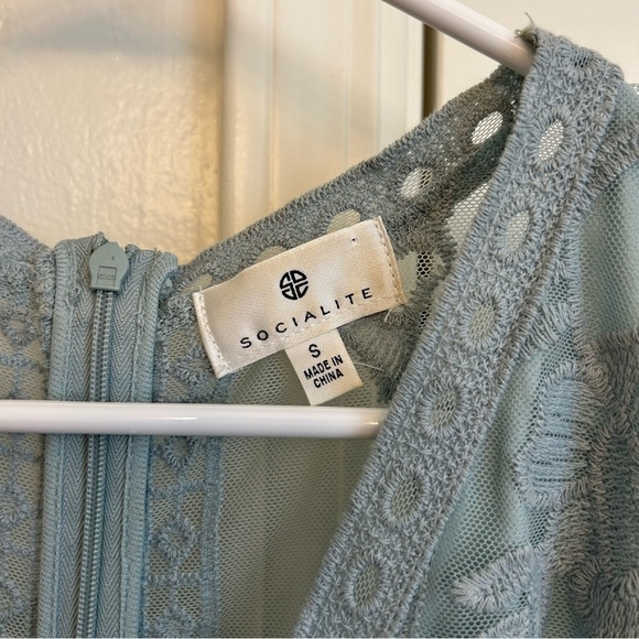 Socialite Light Blue Green Lace Romper Women’s Size Small - Picture 2 of 7